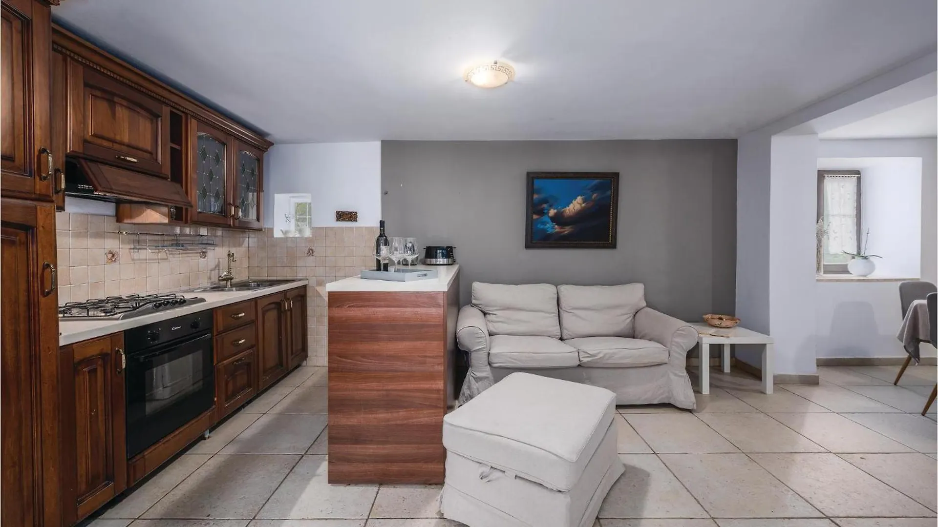 Nice Home In Bale With House A Panoramic View 0*,