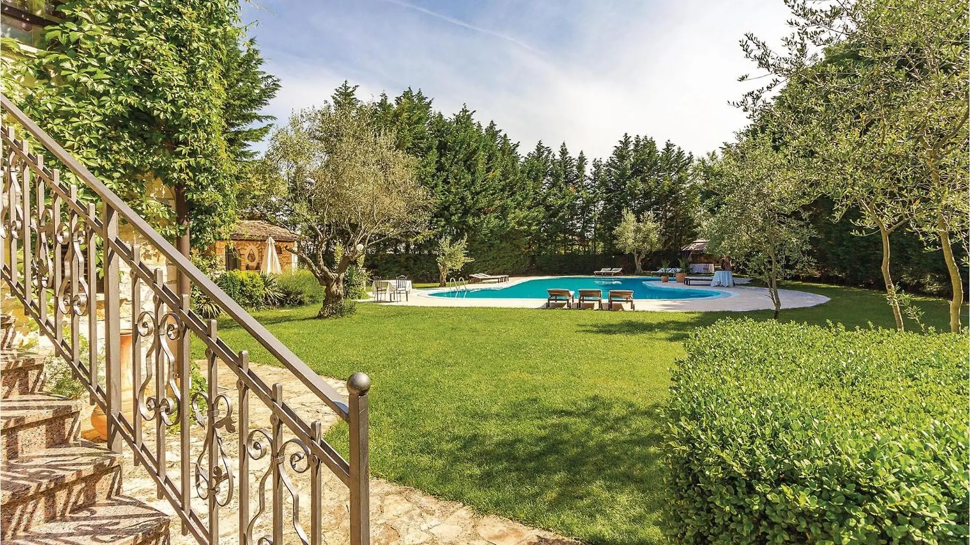 Nice Home In Bale With House A Panoramic View Nyaraló